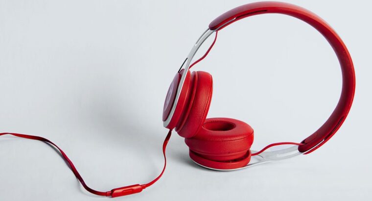 DIY Headphone Stand Under 10$ – Guides and Tutorials